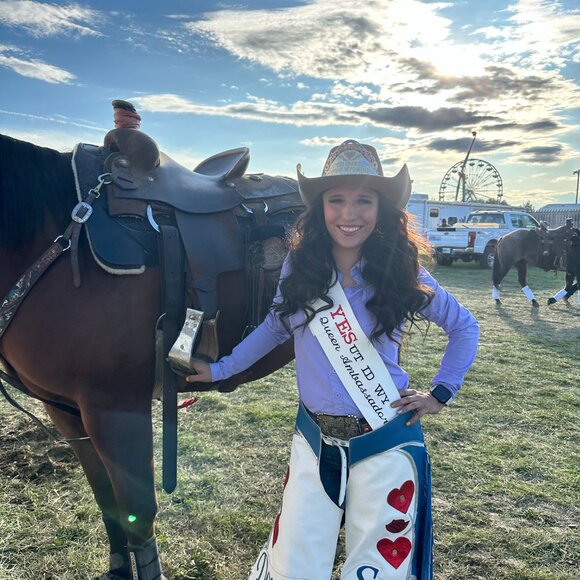 Meet your Posher, Rebecca and Katie Jo - Picture 12 of 16